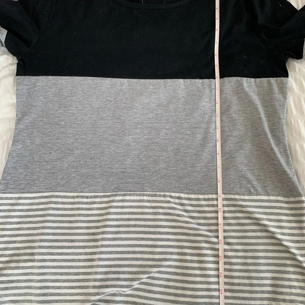 Hount Colorblock Tee - Picture 13 of 15